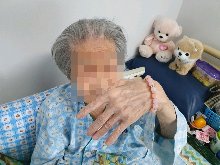 첨부